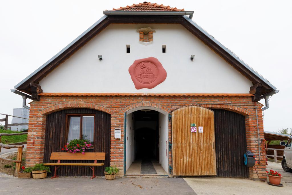 Osada Havranu Hotel Hnanice  Exterior foto