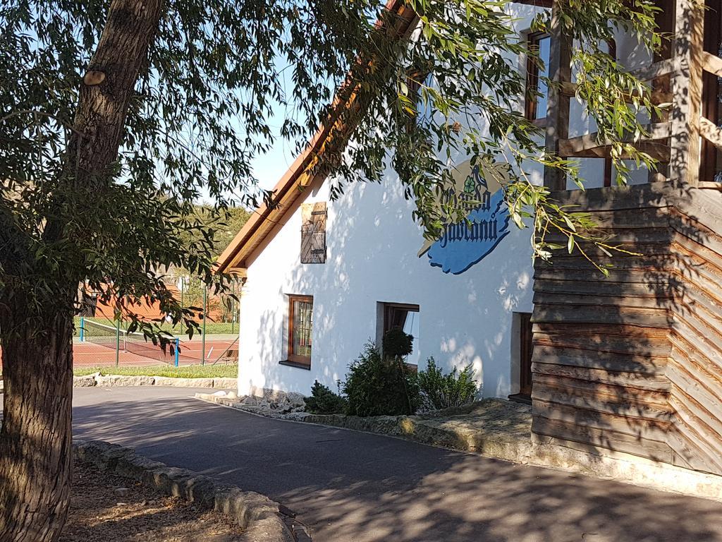 Osada Havranu Hotel Hnanice  Exterior foto